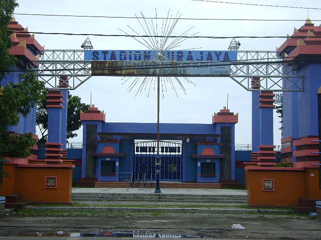 Foto arsip Stadion Surajaya di Lamongan pada 2 Maret 2009.
